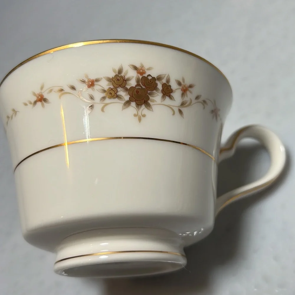 Vintage Noritake Ivory China Suffolk Coffee/Tea Cups Japan Set 5 - Picture 5 of 8